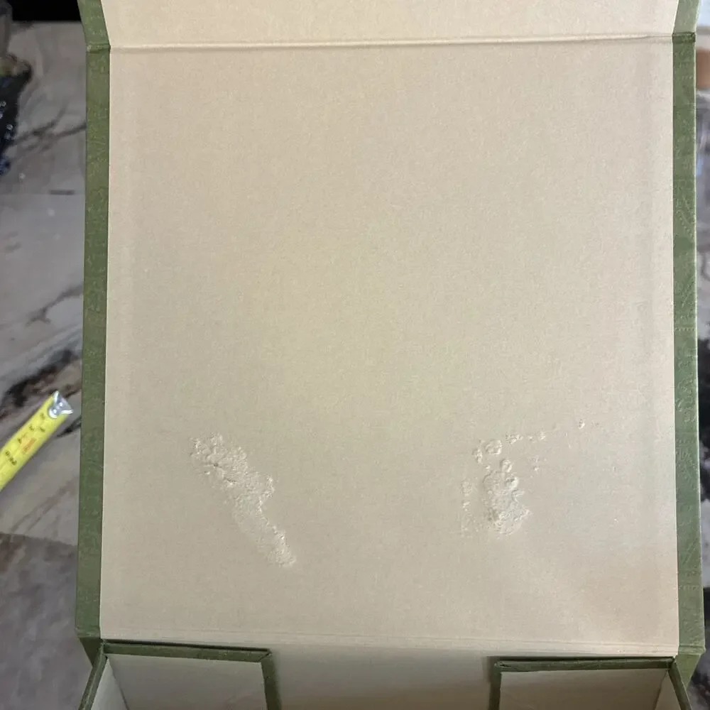 GUCCI EMPTY Embossed Green Gift BOX Hinged Magnetic Lid 7.5 X 7.5 X 4.5